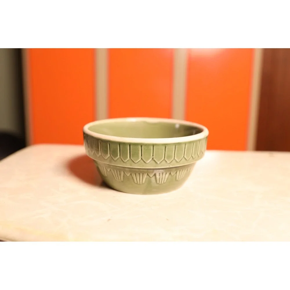 Americana General Sage Green Stoneware Mixing Bowl‎ Embossed Geometric 5.5 Inch